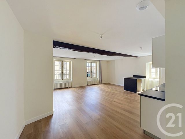Appartement F3 &agrave; louer - 3 pi&egrave;ces - 80,08 m2 - Riom - 63 - AUVERGNE