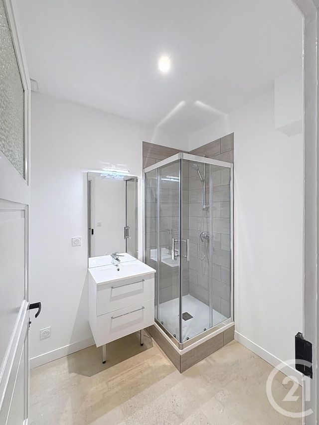 Appartement F2 &agrave; louer - 2 pi&egrave;ces - 34,37 m2 - Clermont Ferrand - 63 - AUVERGNE