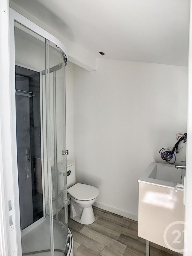 Maison &agrave; louer - 3 pi&egrave;ces - 61,17 m2 - Combronde - 63 - AUVERGNE