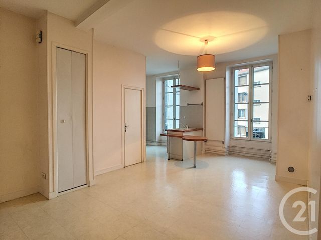 Appartement F2 &agrave; louer - 2 pi&egrave;ces - 54,17 m2 - Clermont Ferrand - 63 - AUVERGNE