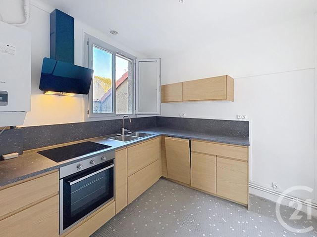 Appartement F3 &agrave; louer - 3 pi&egrave;ces - 89,26 m2 - Gannat - 03 - AUVERGNE