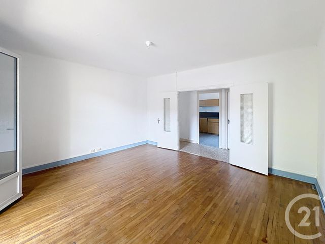 Appartement F3 &agrave; louer - 3 pi&egrave;ces - 89,26 m2 - Gannat - 03 - AUVERGNE