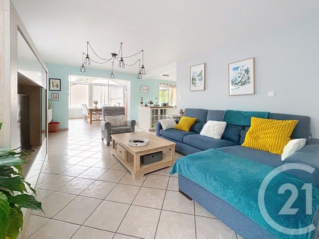 Maison &agrave; vendre - 7 pi&egrave;ces - 172 m2 - St Bonnet Pres Riom - 63 - AUVERGNE