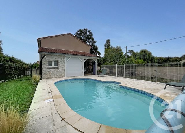 Maison &agrave; vendre - 7 pi&egrave;ces - 172 m2 - St Bonnet Pres Riom - 63 - AUVERGNE