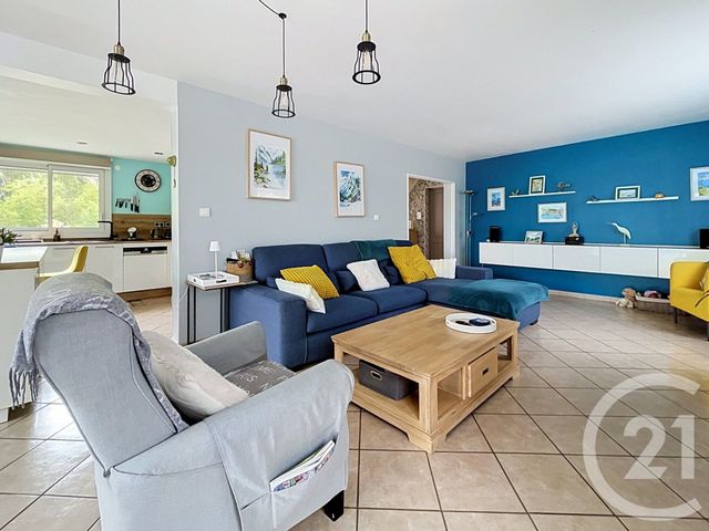 Maison &agrave; vendre - 7 pi&egrave;ces - 172 m2 - St Bonnet Pres Riom - 63 - AUVERGNE