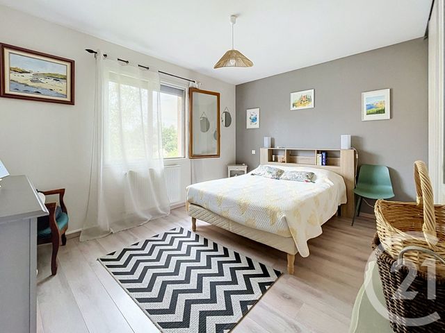 Maison &agrave; vendre - 7 pi&egrave;ces - 172 m2 - St Bonnet Pres Riom - 63 - AUVERGNE