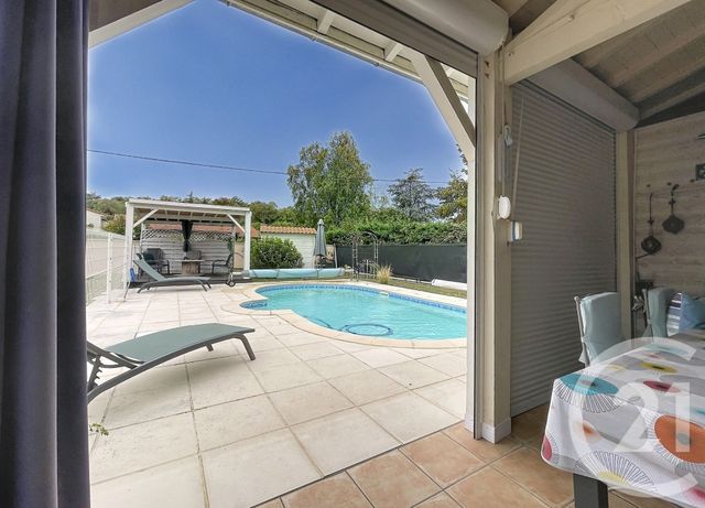 Maison &agrave; vendre - 7 pi&egrave;ces - 172 m2 - St Bonnet Pres Riom - 63 - AUVERGNE