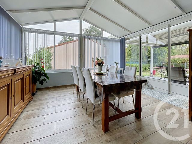 Maison &agrave; vendre - 7 pi&egrave;ces - 172 m2 - St Bonnet Pres Riom - 63 - AUVERGNE