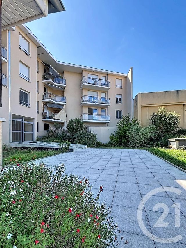 Appartement F2 &agrave; vendre - 2 pi&egrave;ces - 46,90 m2 - Riom - 63 - AUVERGNE
