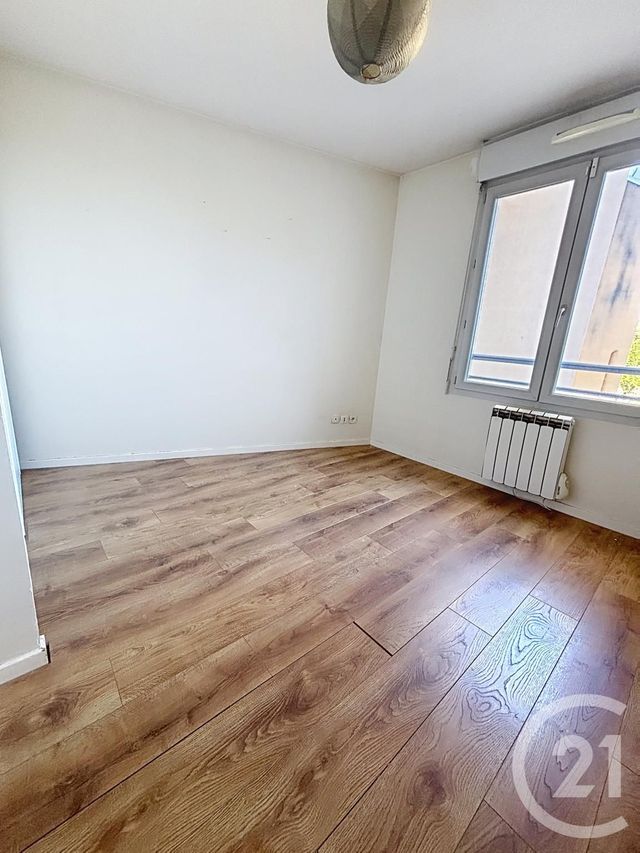 Appartement F2 &agrave; vendre - 2 pi&egrave;ces - 46,90 m2 - Riom - 63 - AUVERGNE
