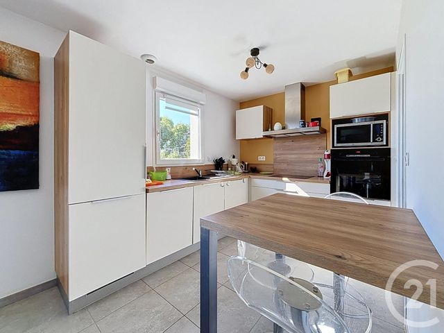 Maison &agrave; vendre - 4 pi&egrave;ces - 92,19 m2 - Charbonnieres Les Varennes - 63 - AUVERGNE