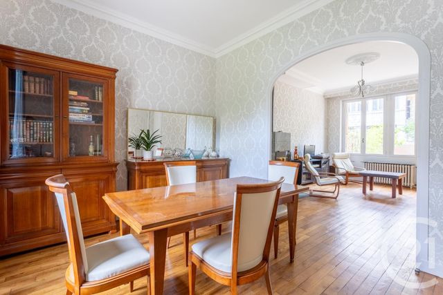 Maison &agrave; vendre - 7 pi&egrave;ces - 188 m2 - Chatel Guyon - 63 - AUVERGNE