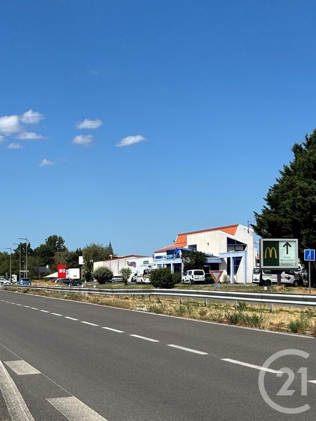 Murs à vendre à vendre - 350.0 m2 - 63 - Puy-de-Dome