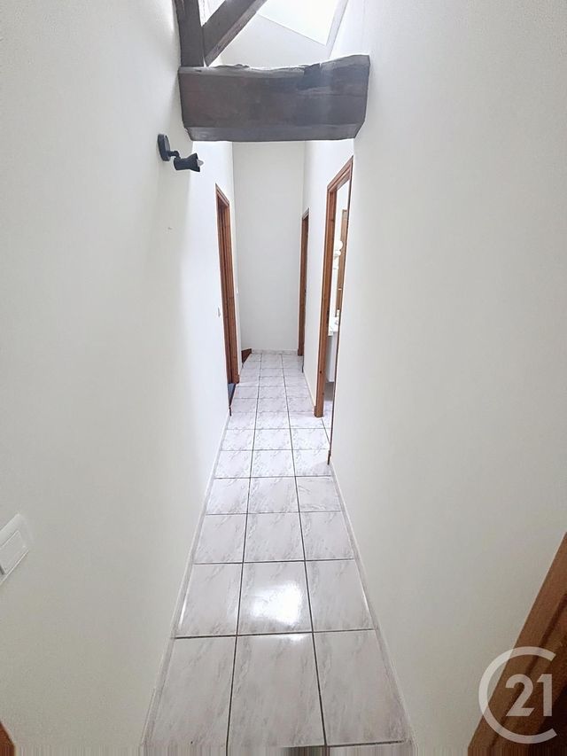 Maison &agrave; louer - 4 pi&egrave;ces - 77 m2 - Prompsat - 63 - AUVERGNE