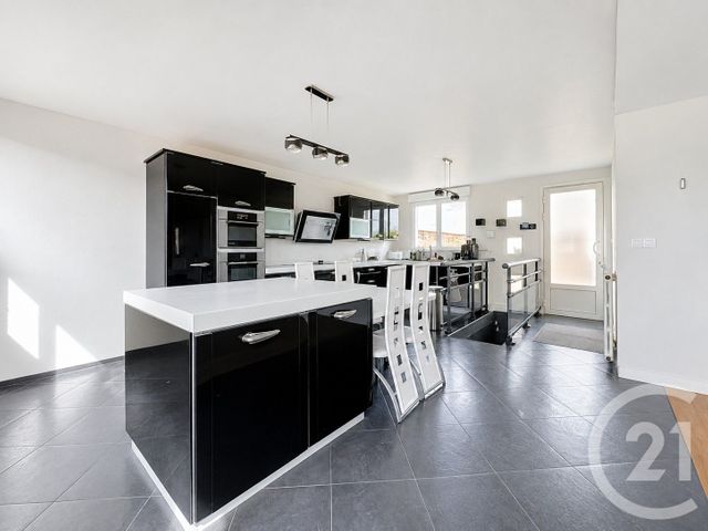 Maison &agrave; vendre - 5 pi&egrave;ces - 111 m2 - Mozac - 63 - AUVERGNE