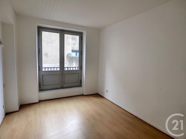 Appartement F2 &agrave; louer - 2 pi&egrave;ces - 41,90 m2 - Riom - 63 - AUVERGNE