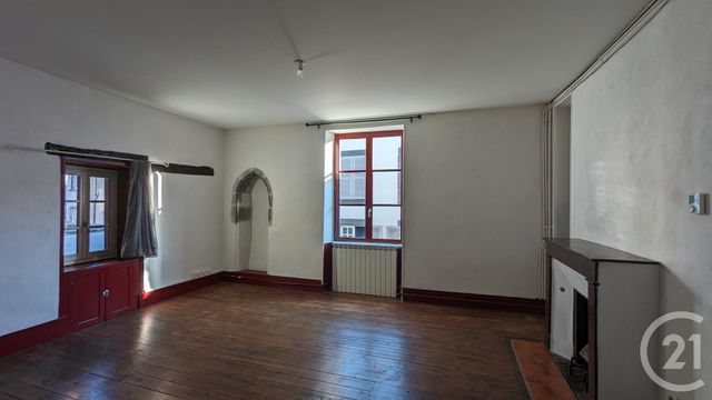 Appartement F2 &agrave; louer - 2 pi&egrave;ces - 62,08 m2 - Riom - 63 - AUVERGNE
