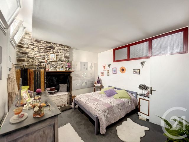 Appartement F2 &agrave; louer - 2 pi&egrave;ces - 62,08 m2 - Riom - 63 - AUVERGNE