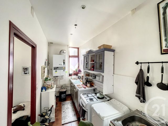Appartement F2 &agrave; louer - 2 pi&egrave;ces - 62,08 m2 - Riom - 63 - AUVERGNE