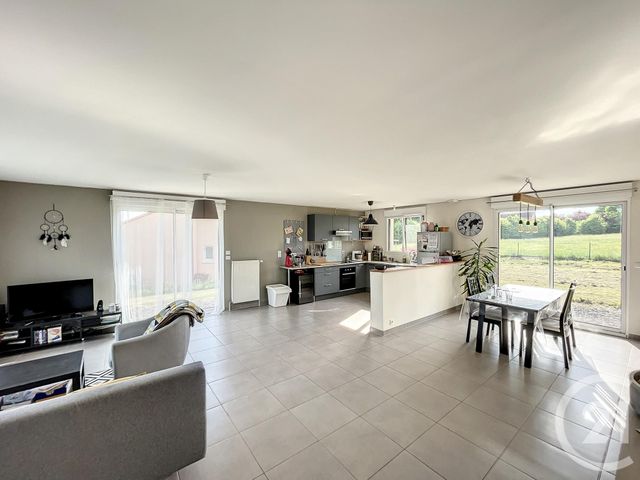 Maison &agrave; louer - 4 pi&egrave;ces - 90,80 m2 - Landogne - 63 - AUVERGNE