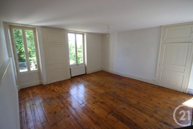 Appartement Duplex &agrave; louer - 4 pi&egrave;ces - 94,04 m2 - Puy Guillaume - 63 - AUVERGNE