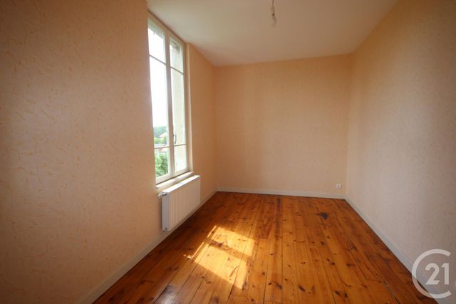 Appartement Duplex &agrave; louer - 4 pi&egrave;ces - 94,04 m2 - Puy Guillaume - 63 - AUVERGNE