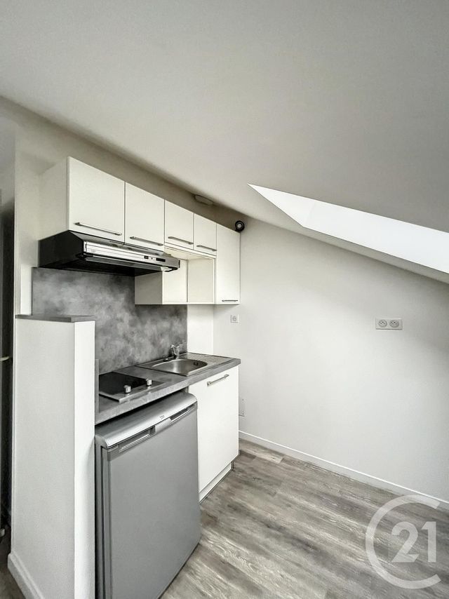 Appartement F1 &agrave; louer - 1 pi&egrave;ce - 14,43 m2 - Riom - 63 - AUVERGNE