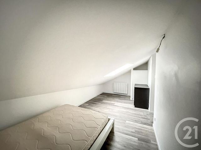 Appartement F1 &agrave; louer - 1 pi&egrave;ce - 14,43 m2 - Riom - 63 - AUVERGNE