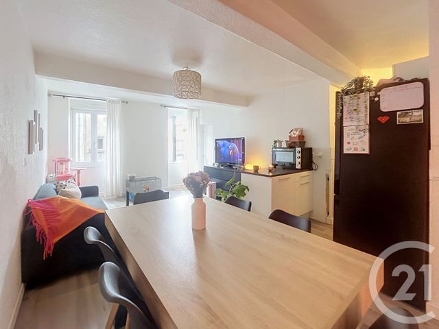 Appartement F3 &agrave; louer - 3 pi&egrave;ces - 59,08 m2 - Riom - 63 - AUVERGNE