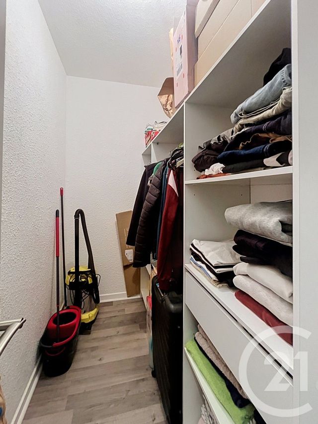 Appartement F3 &agrave; louer - 3 pi&egrave;ces - 59,08 m2 - Riom - 63 - AUVERGNE