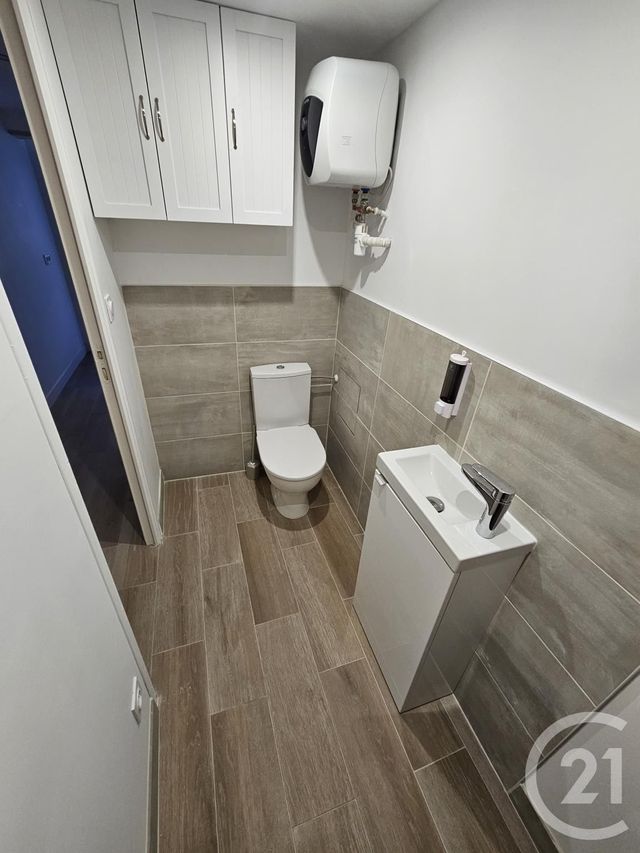 Appartement F3 &agrave; louer - 3 pi&egrave;ces - 68,45 m2 - Gerzat - 63 - AUVERGNE