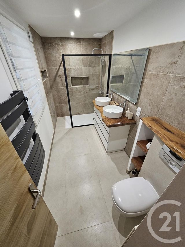 Appartement F3 &agrave; louer - 3 pi&egrave;ces - 68,45 m2 - Gerzat - 63 - AUVERGNE