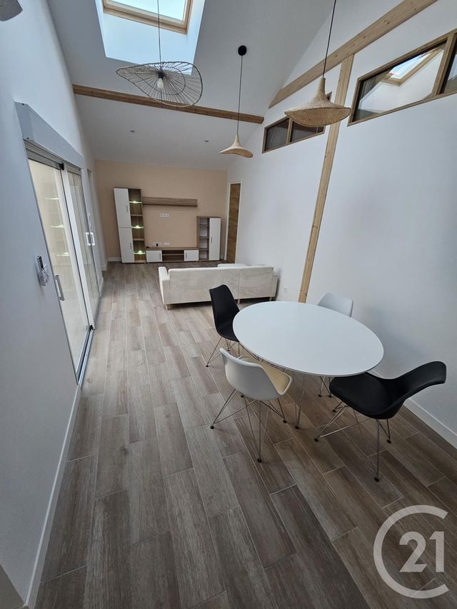 Appartement F3 &agrave; louer - 3 pi&egrave;ces - 68,45 m2 - Gerzat - 63 - AUVERGNE