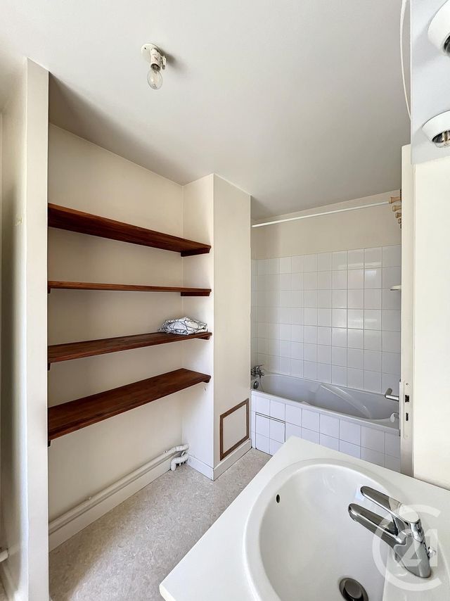 Appartement F4 &agrave; louer - 4 pi&egrave;ces - 78,74 m2 - Ennezat - 63 - AUVERGNE