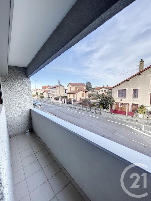 Appartement F4 &agrave; louer - 4 pi&egrave;ces - 98,46 m2 - Riom - 63 - AUVERGNE