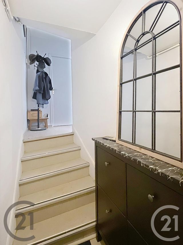 Appartement F3 &agrave; louer - 3 pi&egrave;ces - 52,43 m2 - Volvic - 63 - AUVERGNE