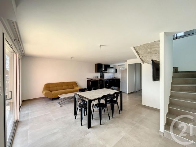 Maison &agrave; louer - 6 pi&egrave;ces - 142,70 m2 - Riom - 63 - AUVERGNE