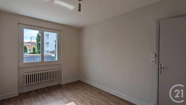 Appartement F2 &agrave; louer - 2 pi&egrave;ces - 42,17 m2 - Clermont Ferrand - 63 - AUVERGNE