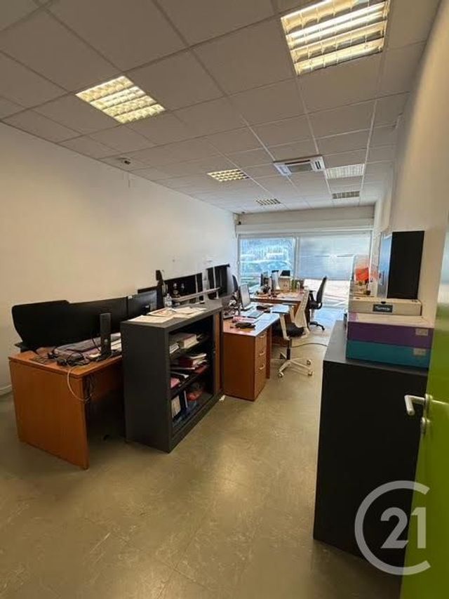 Local commercial à vendre - 1200.0 m2 - 78 - Yvelines
