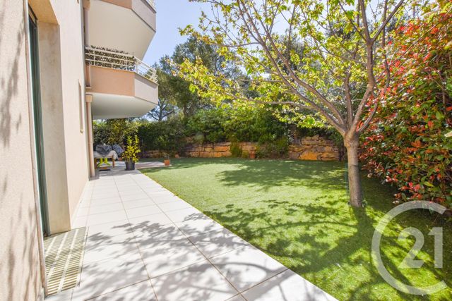 Appartement T3 à vendre - 3 pièces - 62 m2 - Cavalaire Sur Mer - 83 - PROVENCE-ALPES-COTE-D-AZUR