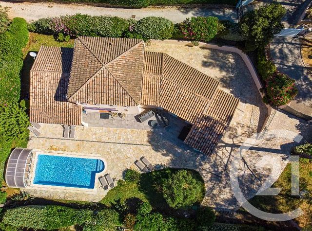 Maison à vendre - 7 pièces - 172 m2 - La Croix Valmer - 83 - PROVENCE-ALPES-COTE-D-AZUR