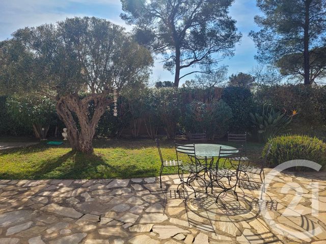 Maison à vendre - 7 pièces - 172 m2 - La Croix Valmer - 83 - PROVENCE-ALPES-COTE-D-AZUR