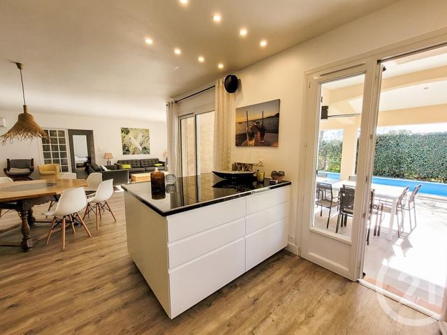 Maison à vendre - 7 pièces - 172 m2 - La Croix Valmer - 83 - PROVENCE-ALPES-COTE-D-AZUR