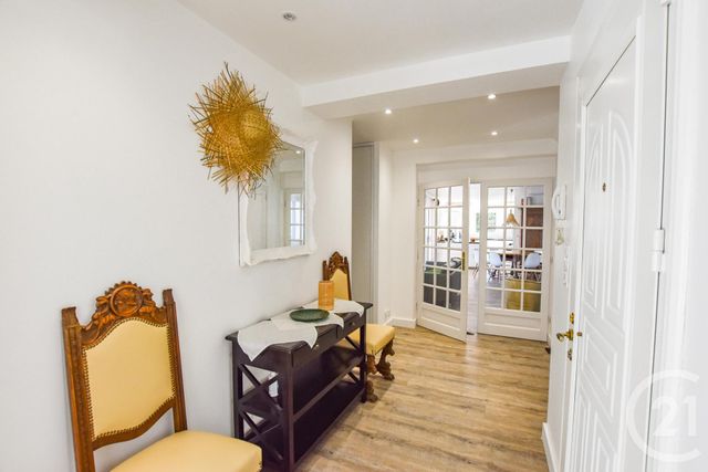 Maison à vendre - 7 pièces - 172 m2 - La Croix Valmer - 83 - PROVENCE-ALPES-COTE-D-AZUR