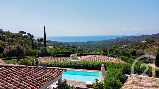 Maison à vendre - 5 pièces - 200 m2 - La Croix Valmer - 83 - PROVENCE-ALPES-COTE-D-AZUR