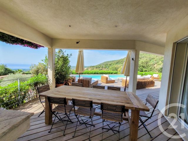 Maison à vendre - 5 pièces - 200 m2 - La Croix Valmer - 83 - PROVENCE-ALPES-COTE-D-AZUR