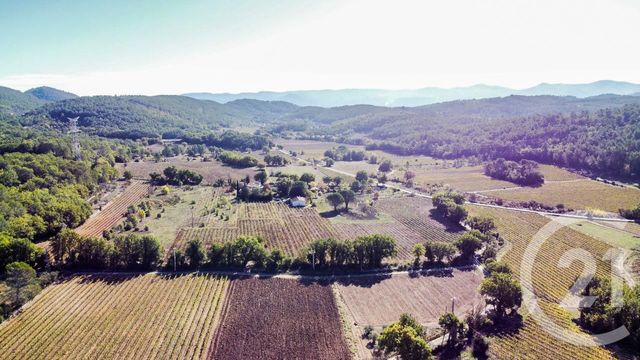 terrain - LE LUC - 83