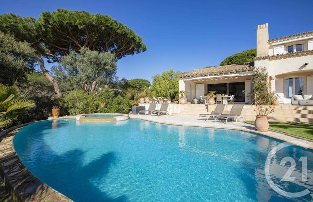 Maison à vendre - 6 pièces - 160 m2 - La Croix Valmer - 83 - PROVENCE-ALPES-COTE-D-AZUR