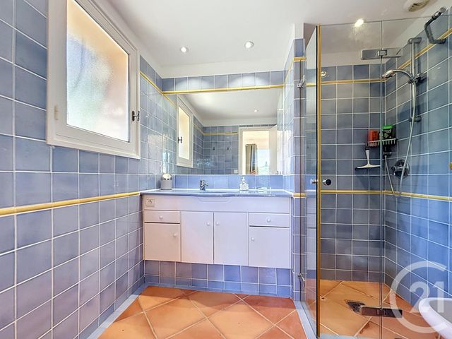 Maison &agrave; vendre - 8 pi&egrave;ces - 240 m2 - Cavalaire Sur Mer - 83 - PROVENCE-ALPES-COTE-D-AZUR