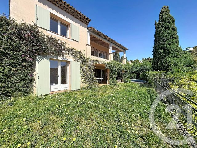 Maison &agrave; vendre - 8 pi&egrave;ces - 240 m2 - Cavalaire Sur Mer - 83 - PROVENCE-ALPES-COTE-D-AZUR